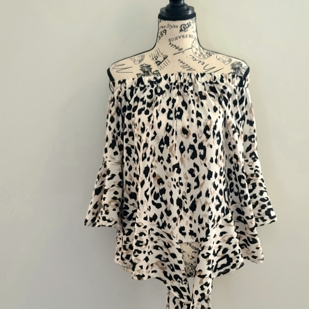 SHE & Sky Top size Large